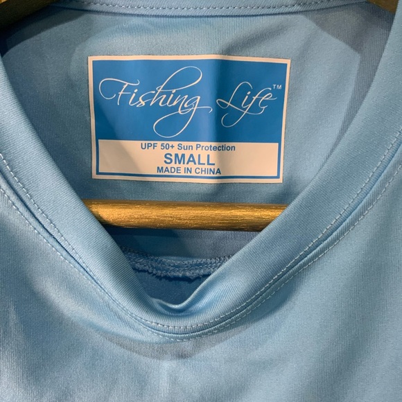 FISHING LIFE - Light Blue Long Sleeved Rash Guard / UBF 50+ in GOOD condition - Picture 3 of 4